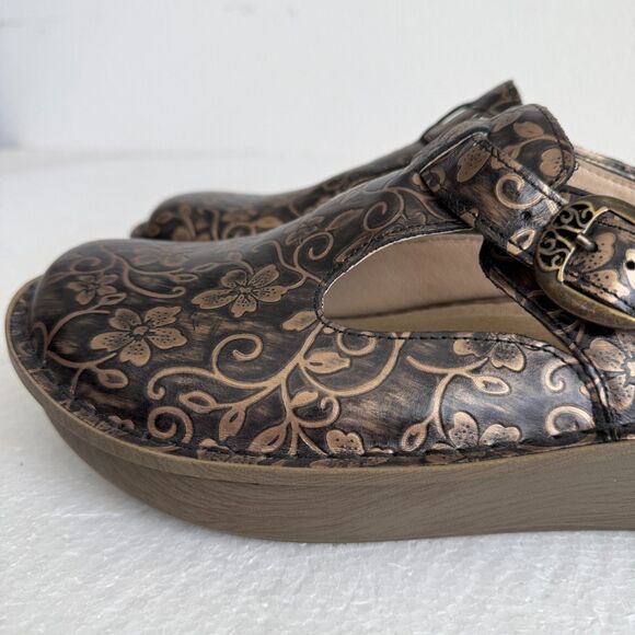 Size 40 Alegria Floral Embossed Leather Clogs Mary Jane Mule Brown Comfort Shoes - Picture 12 of 13